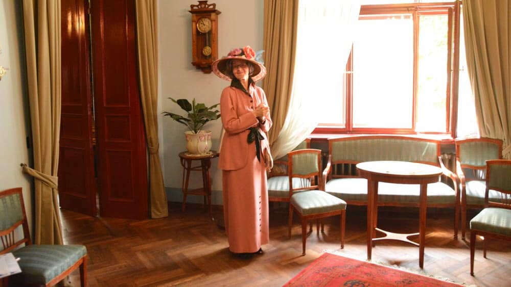 E6446C40-9BCB-4AD2-BCFC-31E4113AB2D5